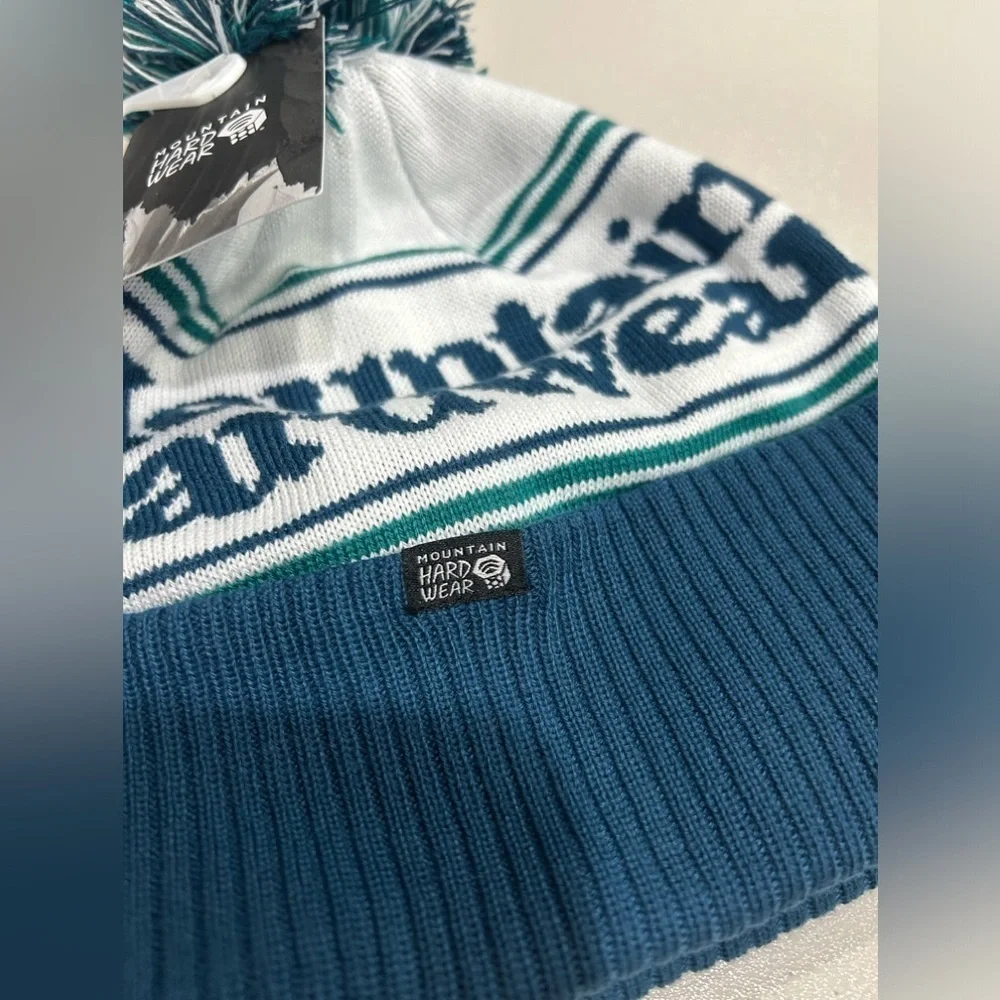 Mountain Hardwear Women's ApresPro Beanie Dark Caspian Blue Teal White Hat NWT